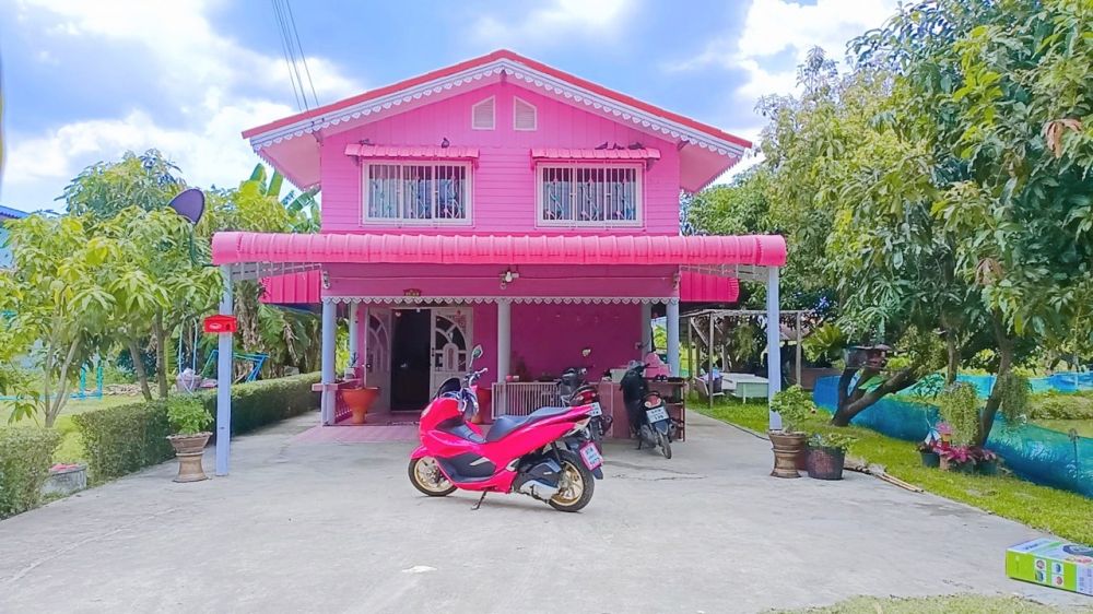 rumah serba pink di thailand © berbagai sumber rumah serba pink di thailand © berbagai sumber