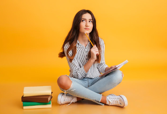 Resensi adalah penilaian suatu karya © 2022 berbagai sumber