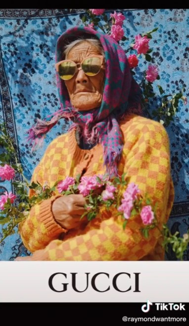 gaya fotogenik nenek-nenek ini keren abis © TikTok