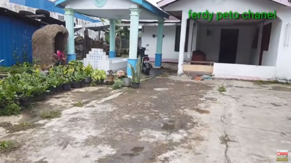 potret rumah betrand peto di manggarai ntt © YouTube