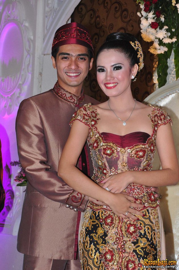 pernikahan aktris bikin heboh © berbagai sumber