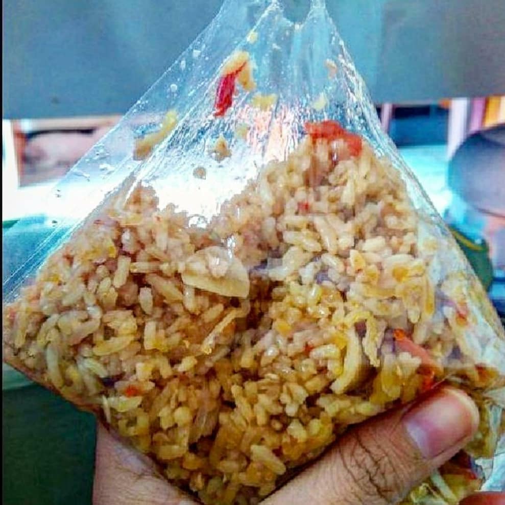 bungkus makanan jadi kelihatan praktis banget © berbagai sumber bungkus makanan jadi kelihatan praktis banget © berbagai sumber