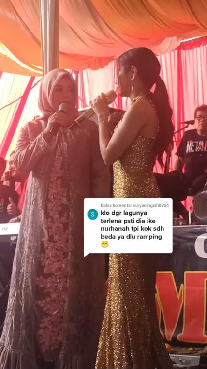 Ikke Nurjanah nyanyi di hajatan kampung © berbagai sumber