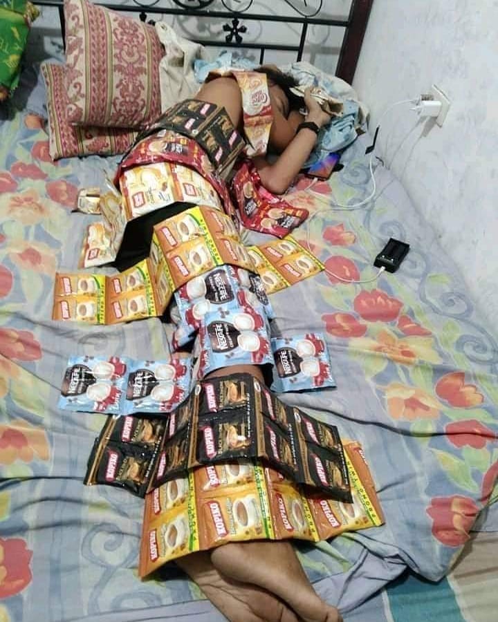 lagi tidur malah kena apes nih © Instagram