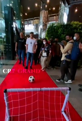 Potret kunjungan Mesut Ozil di Indonesia Berbagai sumber