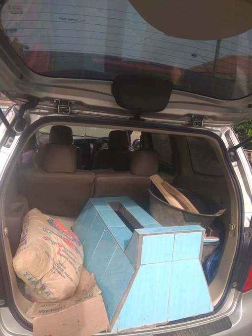 barang dimasukin mobil tapi nyeleneh pol © berbagai sumber barang dimasukin mobil tapi nyeleneh pol © berbagai sumber