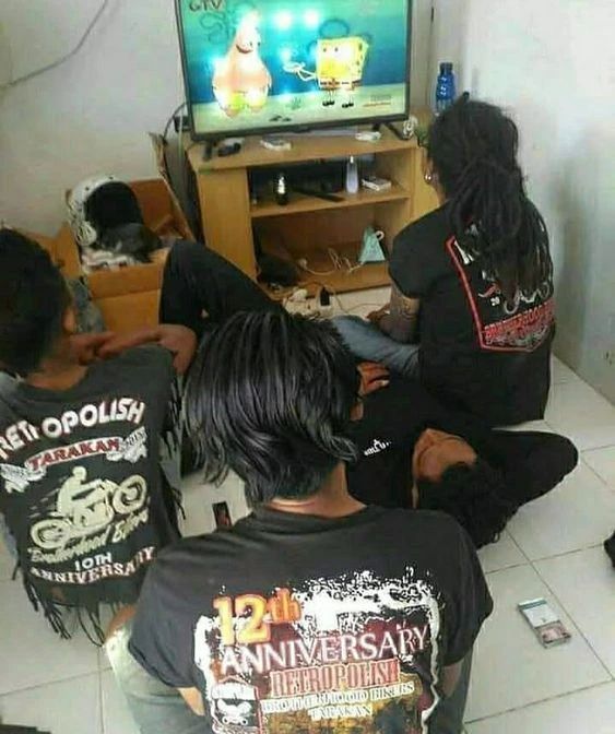 momen setia kawan yang kocak pol © berbagai sumber momen setia kawan yang kocak pol © berbagai sumber