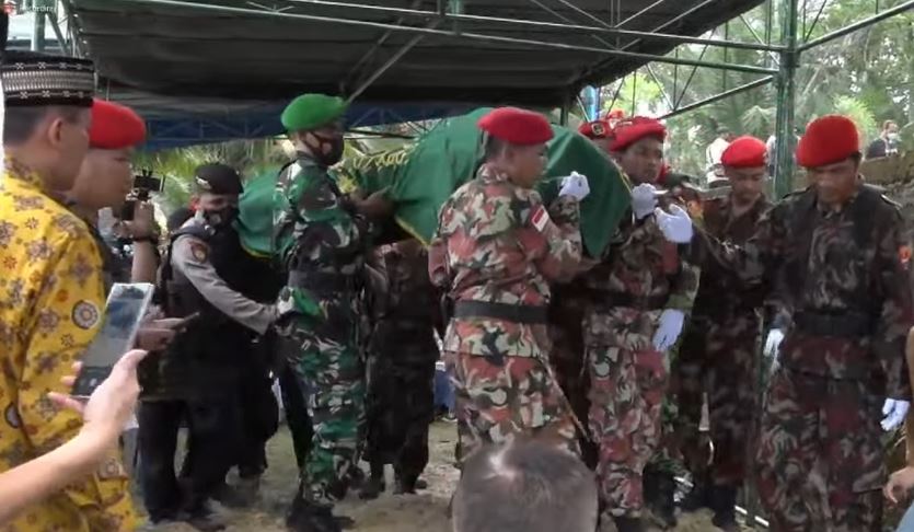 Potret pemakaman Buya Syafii Maarif Berbagai sumber Potret pemakaman Buya Syafii Maarif Berbagai sumber