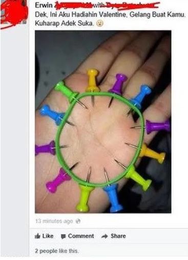 kado nyeleneh untuk ayang © berbagai sumber