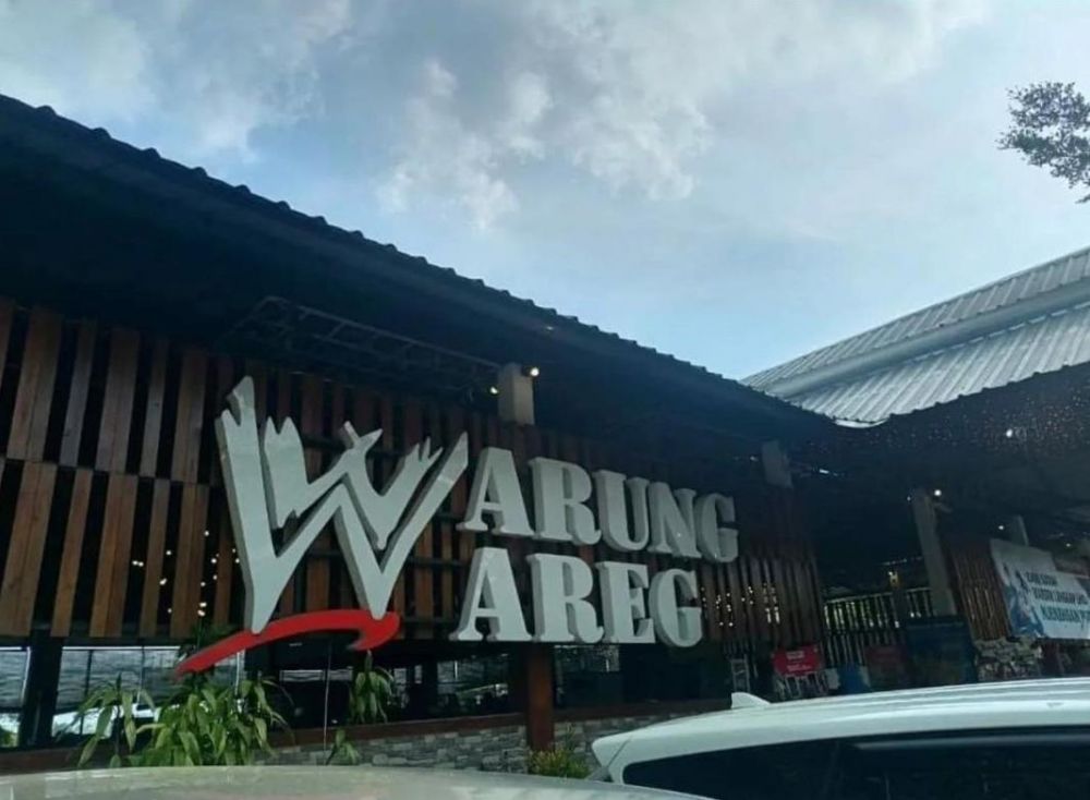 nama tempat usaha terinspirasi dari judul film © berbagai sumber nama tempat usaha terinspirasi dari judul film © berbagai sumber