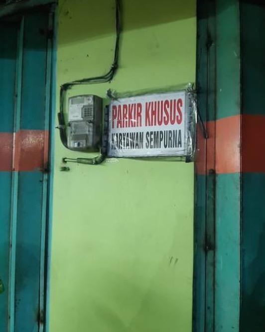 tulisan peringatan pengendara lucu © berbagai sumber