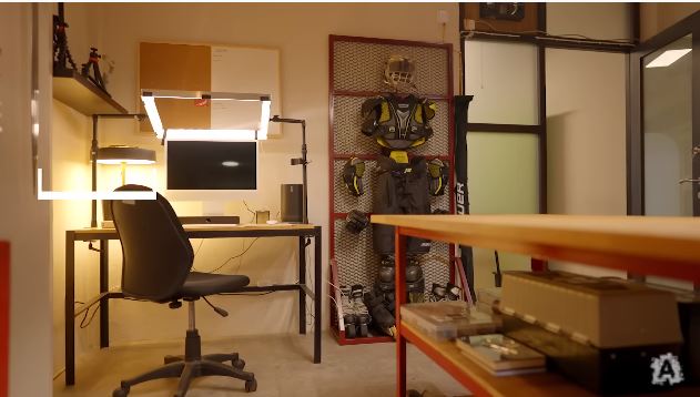 penampakan bengkel baru ariel noah © YouTube penampakan bengkel baru ariel noah © YouTube