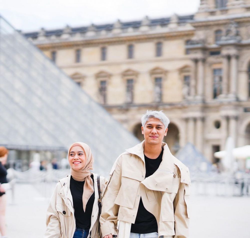 Lesty Kejora dan Rizky Billar di Paris Berbagai sumber