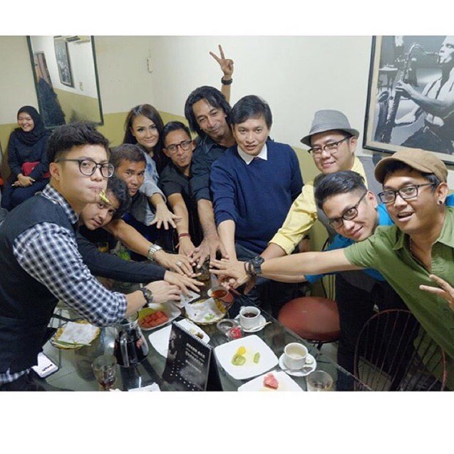 potret kenangan dikta bareng yovie and nuno © Instagram potret kenangan dikta bareng yovie and nuno © Instagram