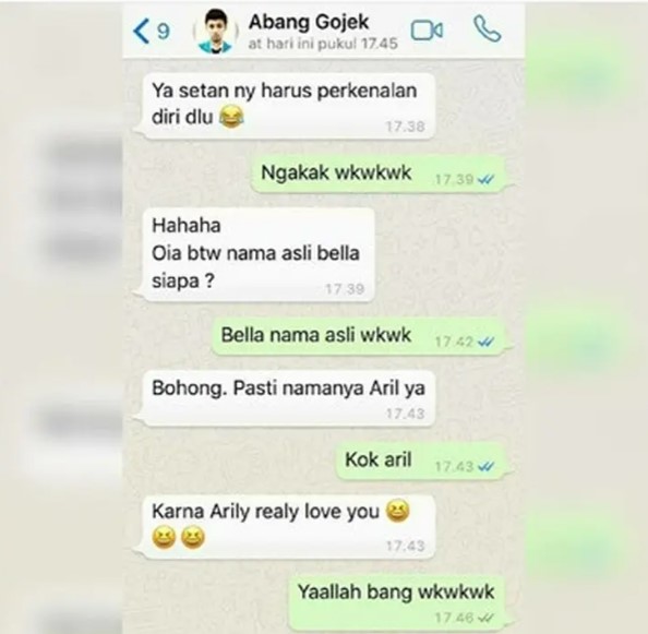 Chat lucu driver ojek online gombalin pelanggan © berbagai sumber