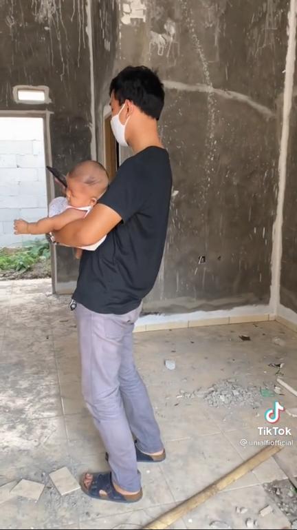 renovasi rumah mungil © TikTok/@unialfiofficial renovasi rumah mungil © TikTok/@unialfiofficial