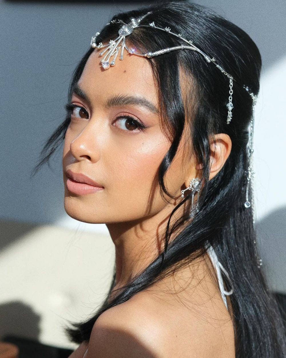 Potret detail gaun pernikahan Eva Celia © Instagram