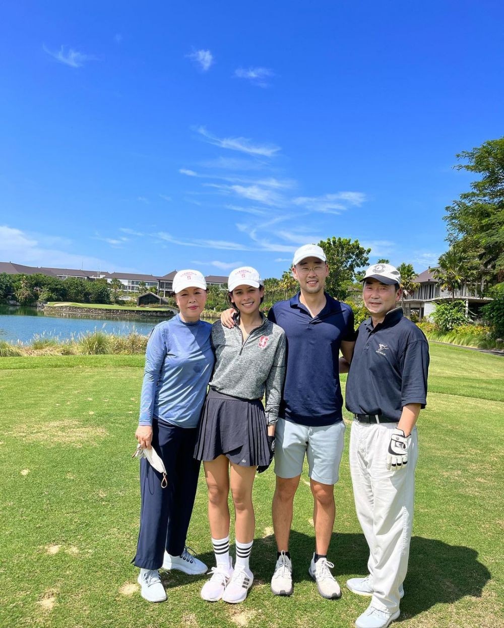kedekatan Maudy Ayunda dan mertua berbagai sumber kedekatan Maudy Ayunda dan mertua berbagai sumber