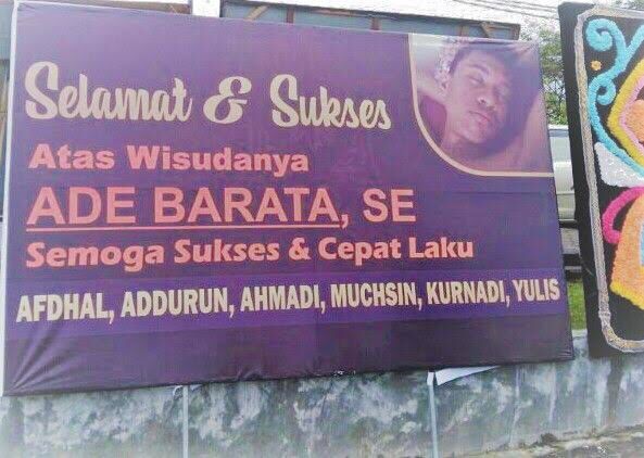 spanduk ucapan tapi lucu deh konsepnya © berbagai sumber