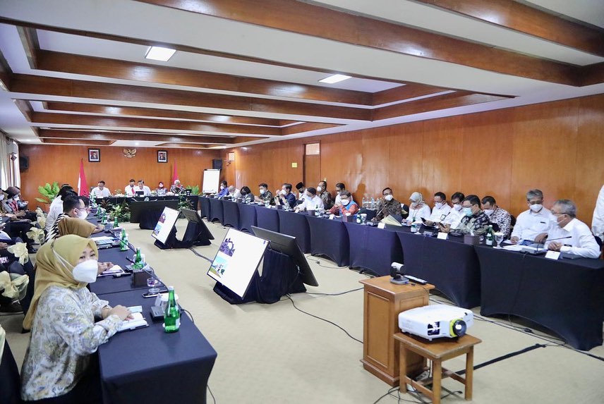 tiket candi borobudur naik © berbagai sumber tiket candi borobudur naik © berbagai sumber