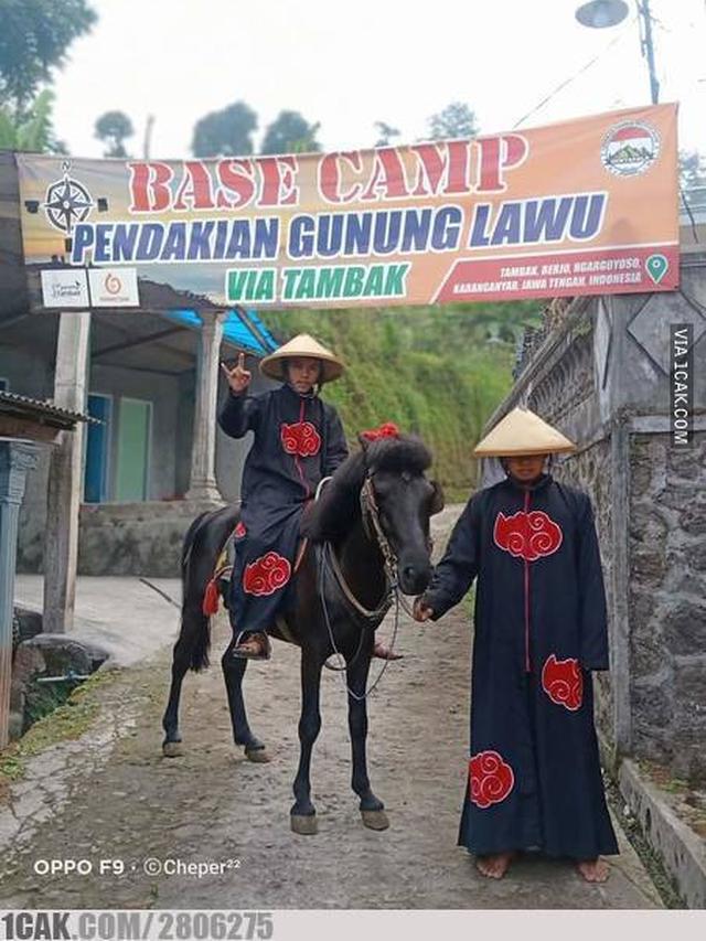kostum anime di tempat umum © berbagai sumber kostum anime di tempat umum © berbagai sumber