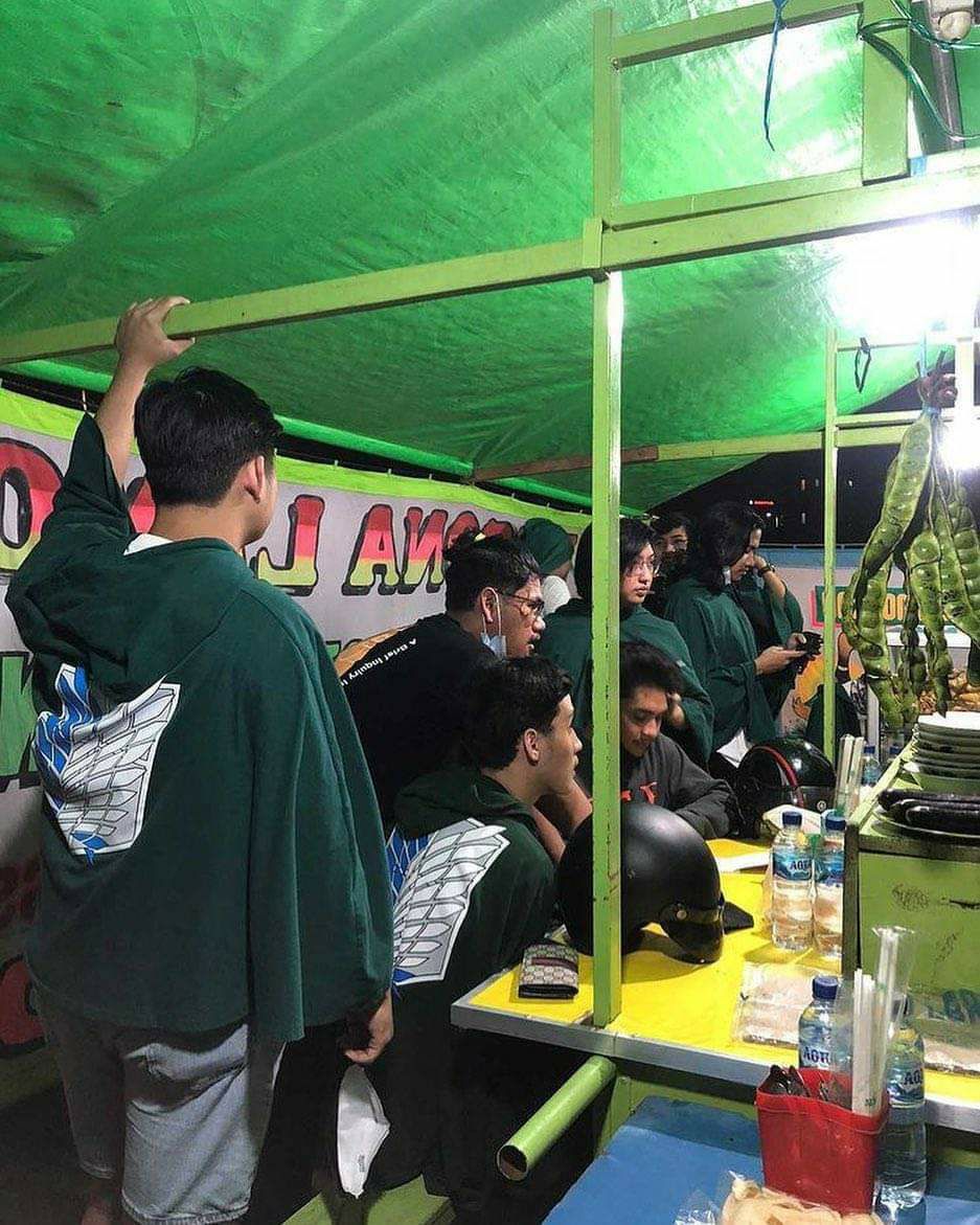 kostum anime di tempat umum © berbagai sumber kostum anime di tempat umum © berbagai sumber