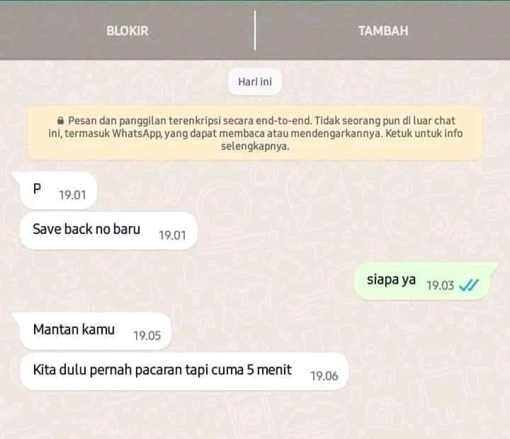 chat sapa mantan bikin senyum kecut © berbagai sumber