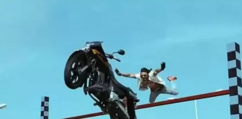 kejanggalan serial India berbagai sumber