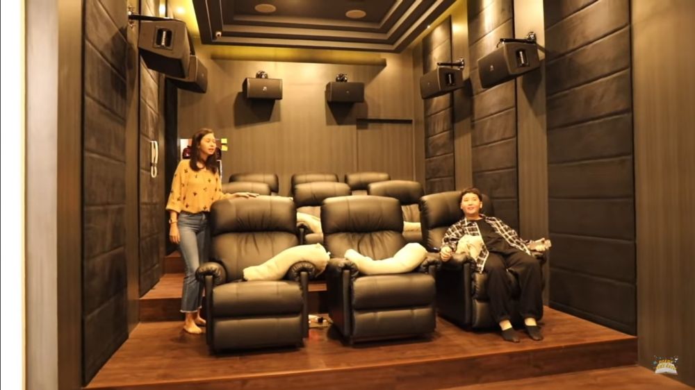 home theater bioskop rumah seleb © berbagai sumber