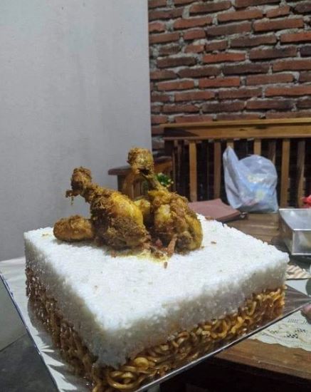 hidangan tapi nyeleneh banget bentuknya © berbagai sumber