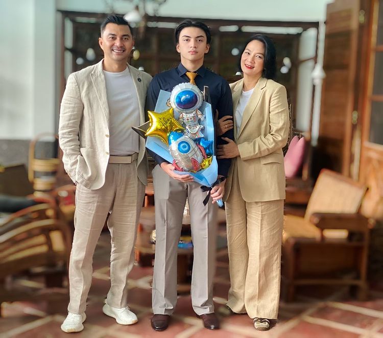 Arka Asmara anak Anjasmara wisuda © berbagai sumber