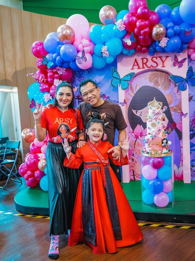 ultah anak seleb berkonsep Disney © berbagai sumber ultah anak seleb berkonsep Disney © berbagai sumber