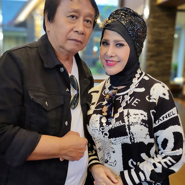 reuni pedangdut era 80-an © Instagram/@elvy_sukaesih reuni pedangdut era 80-an © Instagram/@elvy_sukaesih