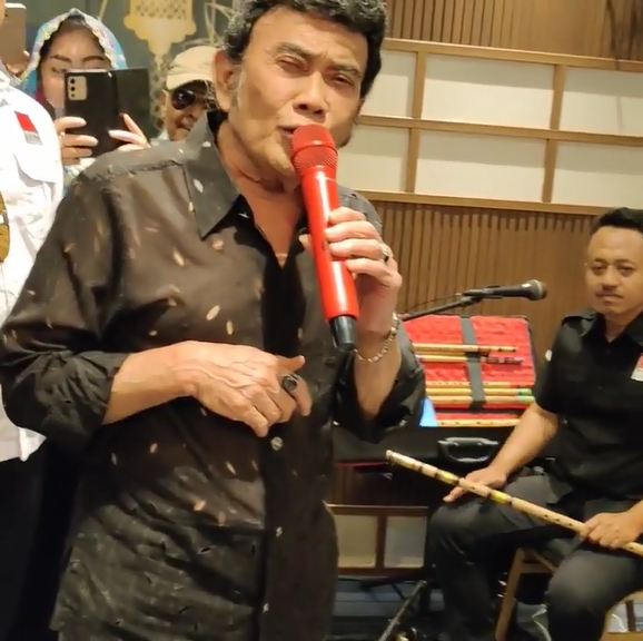 reuni pedangdut era 80-an © Instagram/@elvy_sukaesih reuni pedangdut era 80-an © Instagram/@elvy_sukaesih