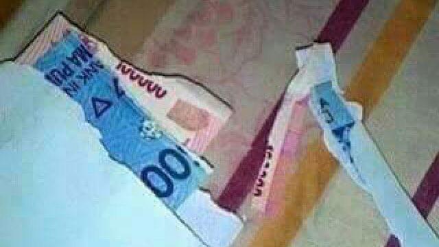 Momen apes uang sobek © berbagai sumber