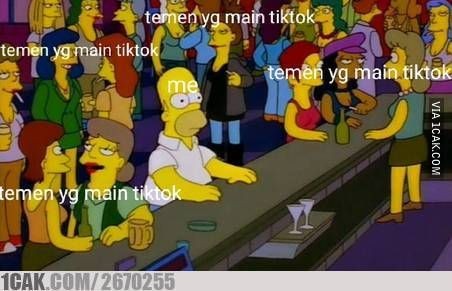 Meme lucu tentang kecanduan TikTok Berbagai sumber Meme lucu tentang kecanduan TikTok Berbagai sumber