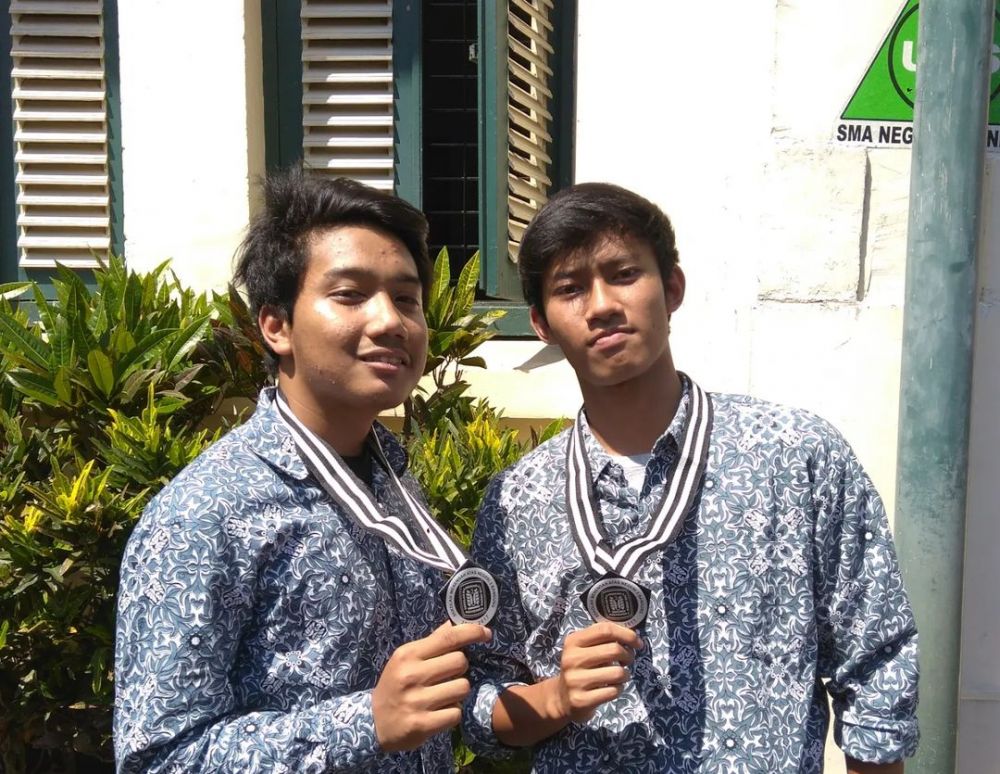 kenangan Eril dan sahabat berbagai sumber