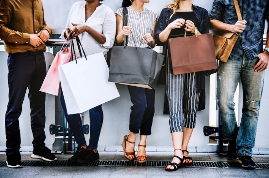 Konsumen adalah © 2022 berbagai sumber