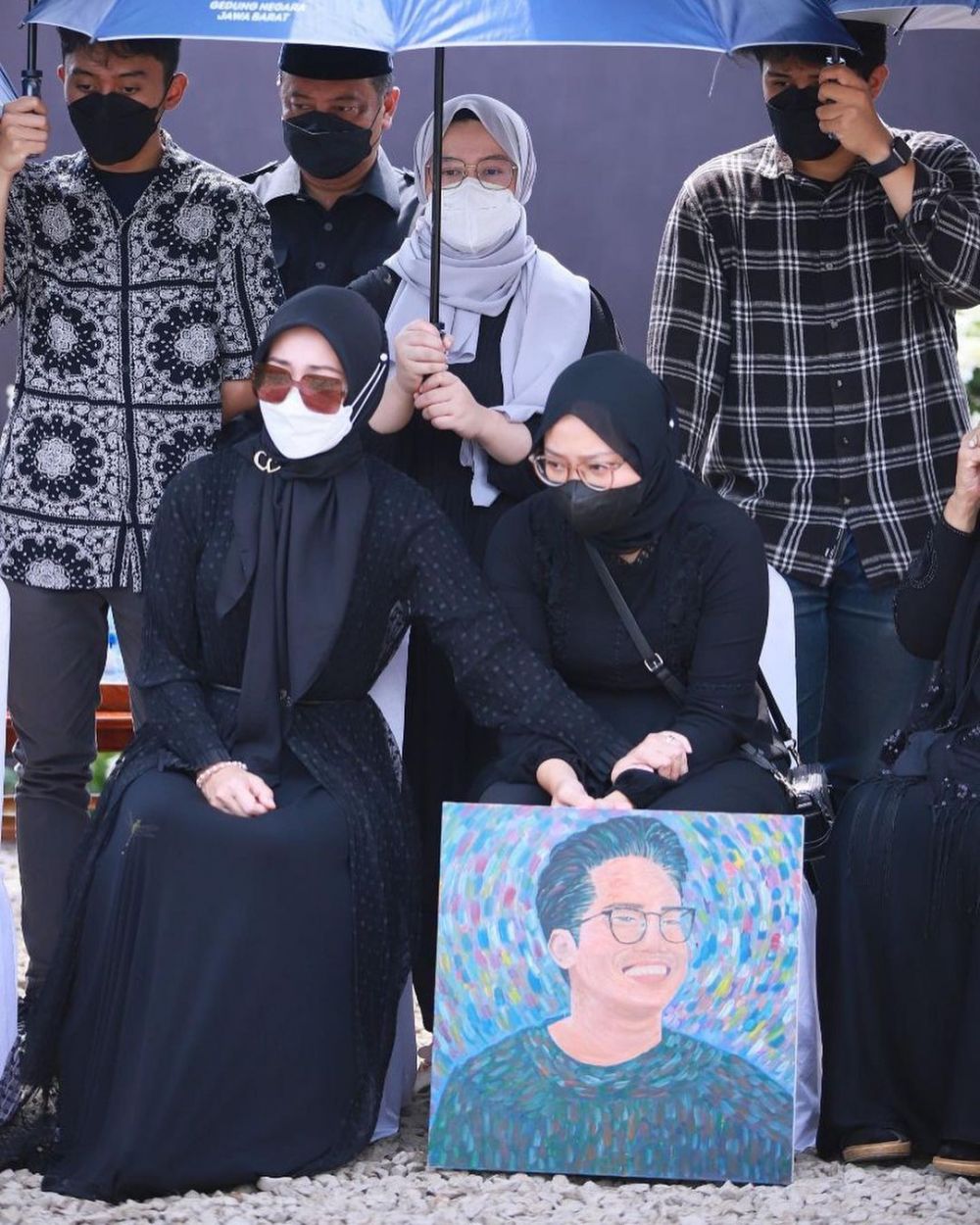 6 Momen menyentuh keluarga Ridwan Kamil ikhlas melepas kepergian Eril