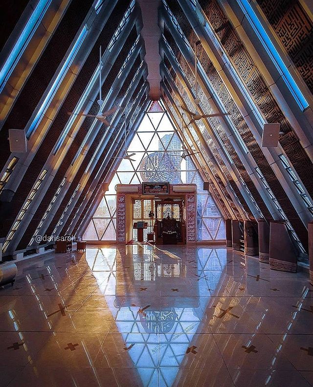 10 Masjid indah rancangan Ridwan Kamil Berbagai sumber