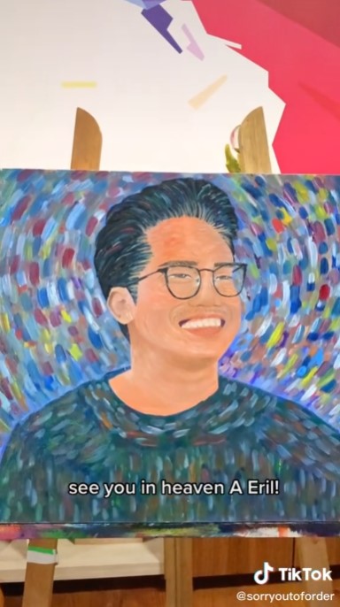 Zara buat lukisan wajah Eril © berbagai sumber