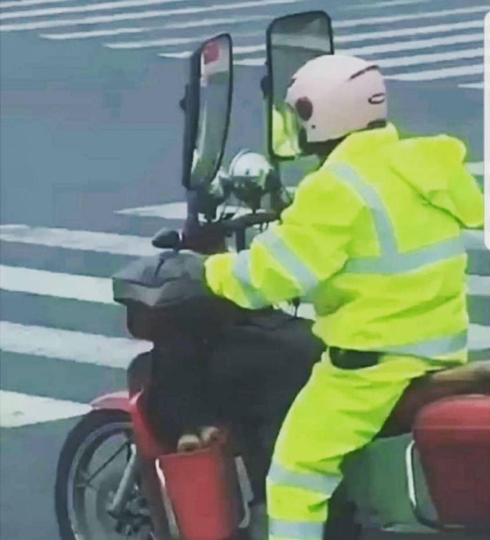 spion motor tapi jumbo banget ukurannya © berbagai sumber