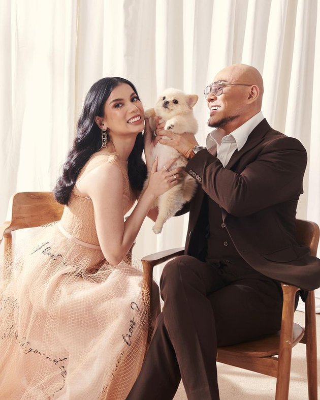 potret prewedding Deddy Corbuzier dan Sabrina © Instagram