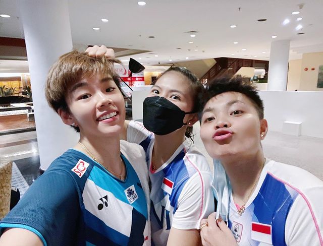 9 Potret persahabatan Greysia Polii dan Popor Sapsiree Berbagai sumber