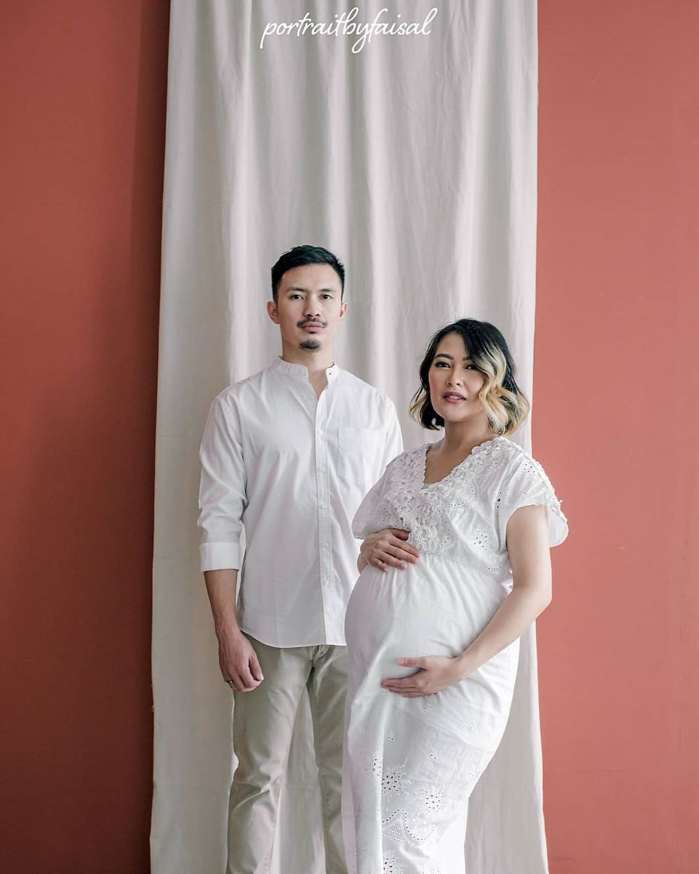 Gaya maternity shoot Indonesian Idol © berbagai sumber