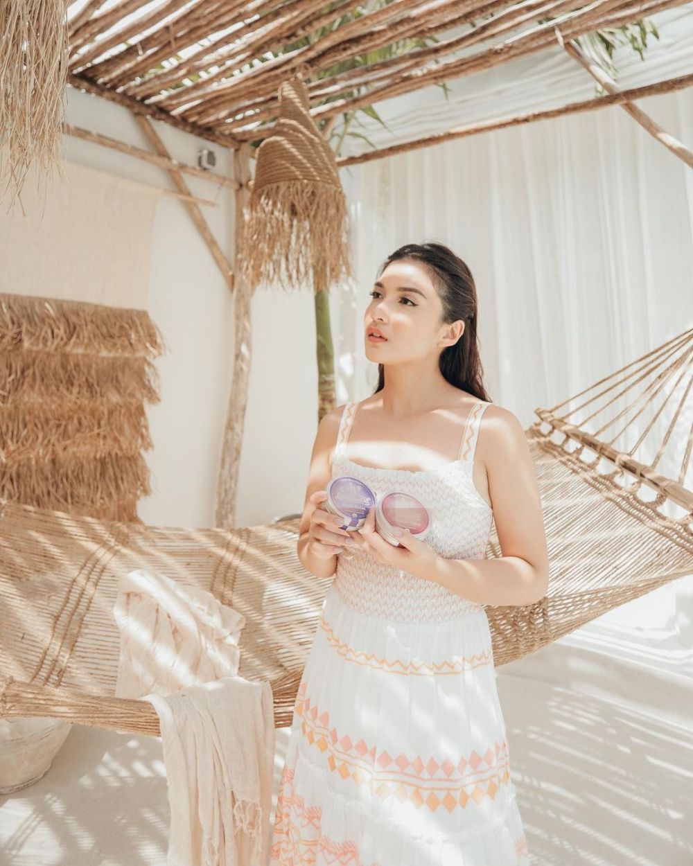 10 Makanan dan minuman dikonsumsi Chelsea Olivia, jaga kesehatan kulit