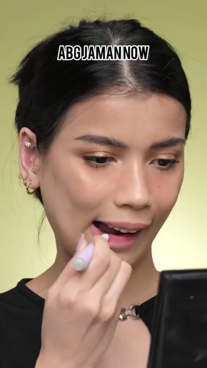 beda makeup abg zaman dulu dan sekarang © TikTok