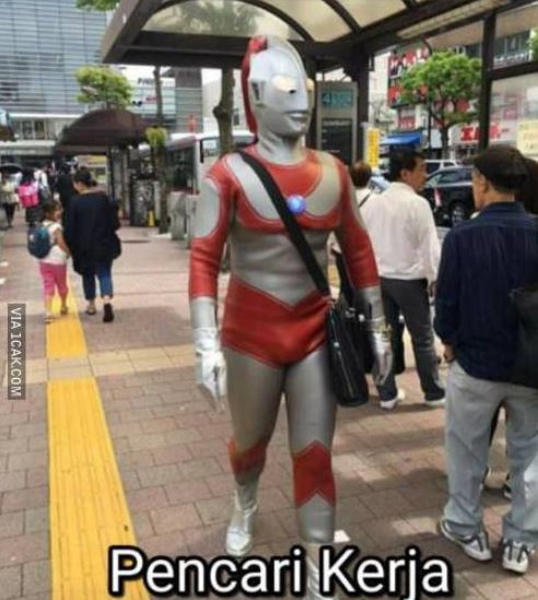 cosplay jadi Ultraman malah lucu banget © berbagai sumber
