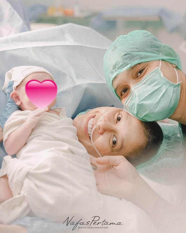 kelahiran anak kedua Bunga Jelitha © berbagai sumber