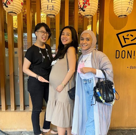 potret kompak Leony dan Dea Ananda © Instagram